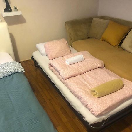 V57 Apartment Oktogon Budapest Eksteriør bilde