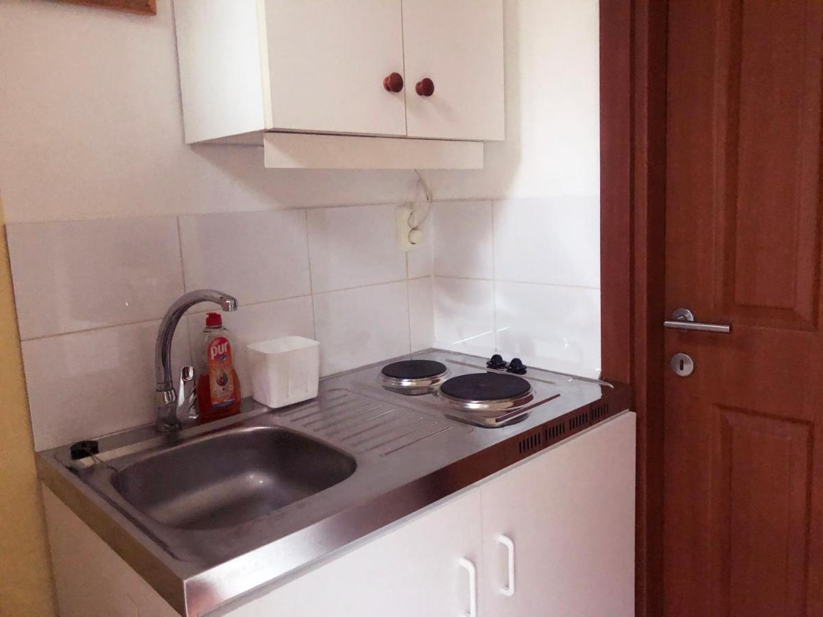 V57 Apartment Oktogon Budapest Eksteriør bilde