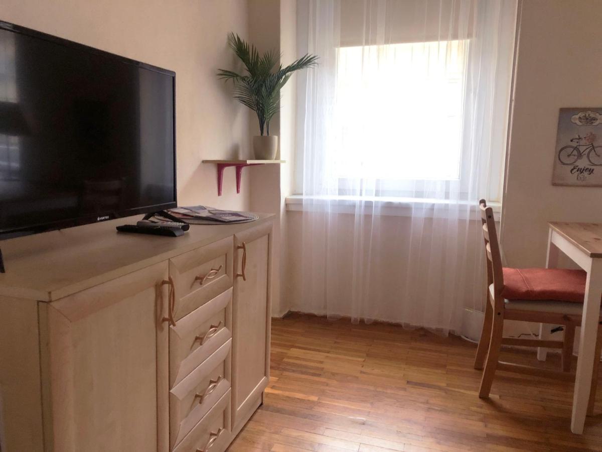 V57 Apartment Oktogon Budapest Eksteriør bilde