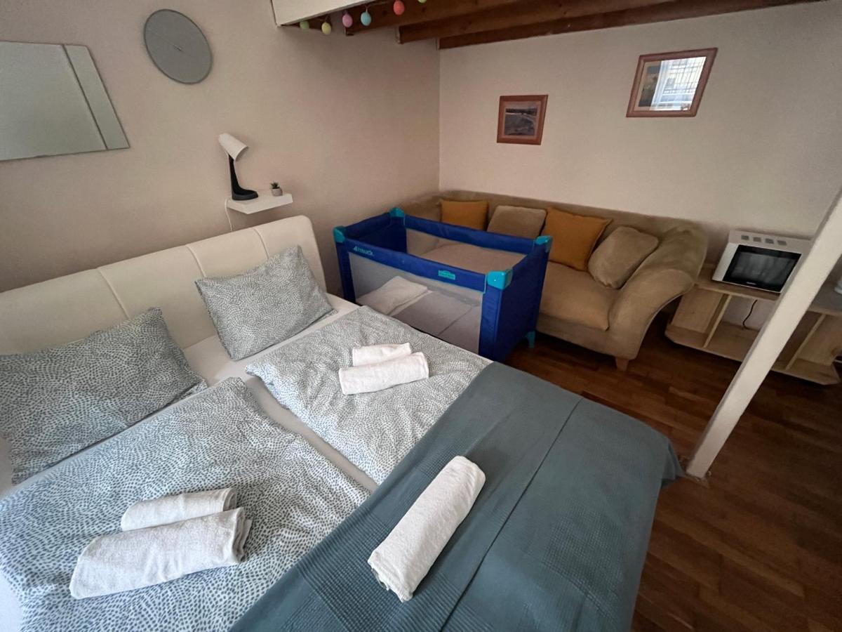 V57 Apartment Oktogon Budapest Eksteriør bilde