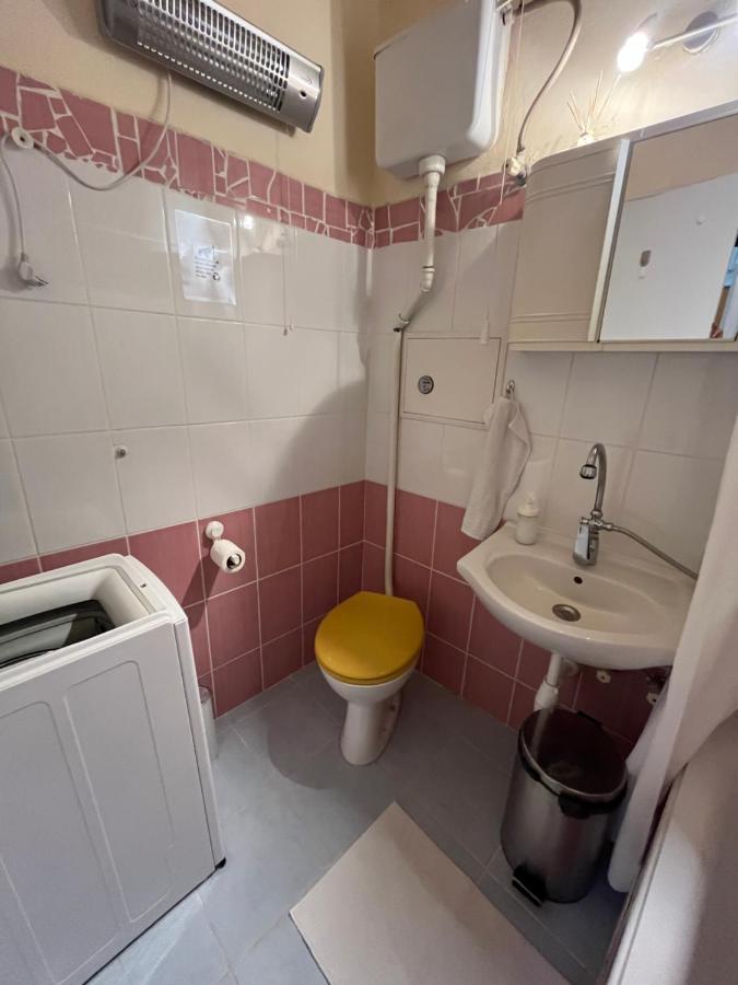 V57 Apartment Oktogon Budapest Eksteriør bilde